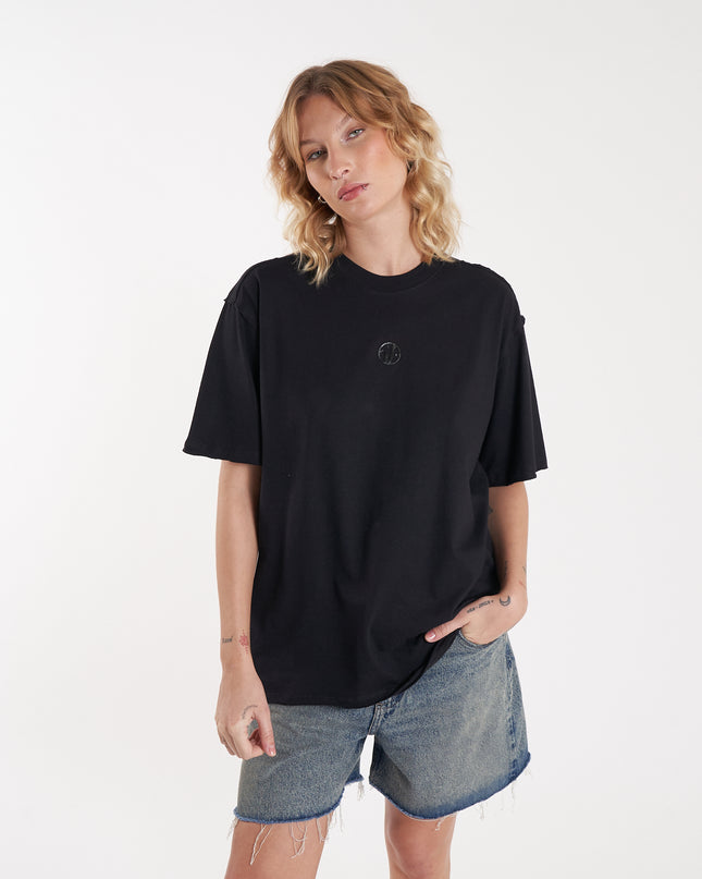 Remera Hall Black
