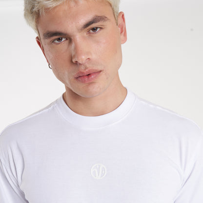 Remera Hall White