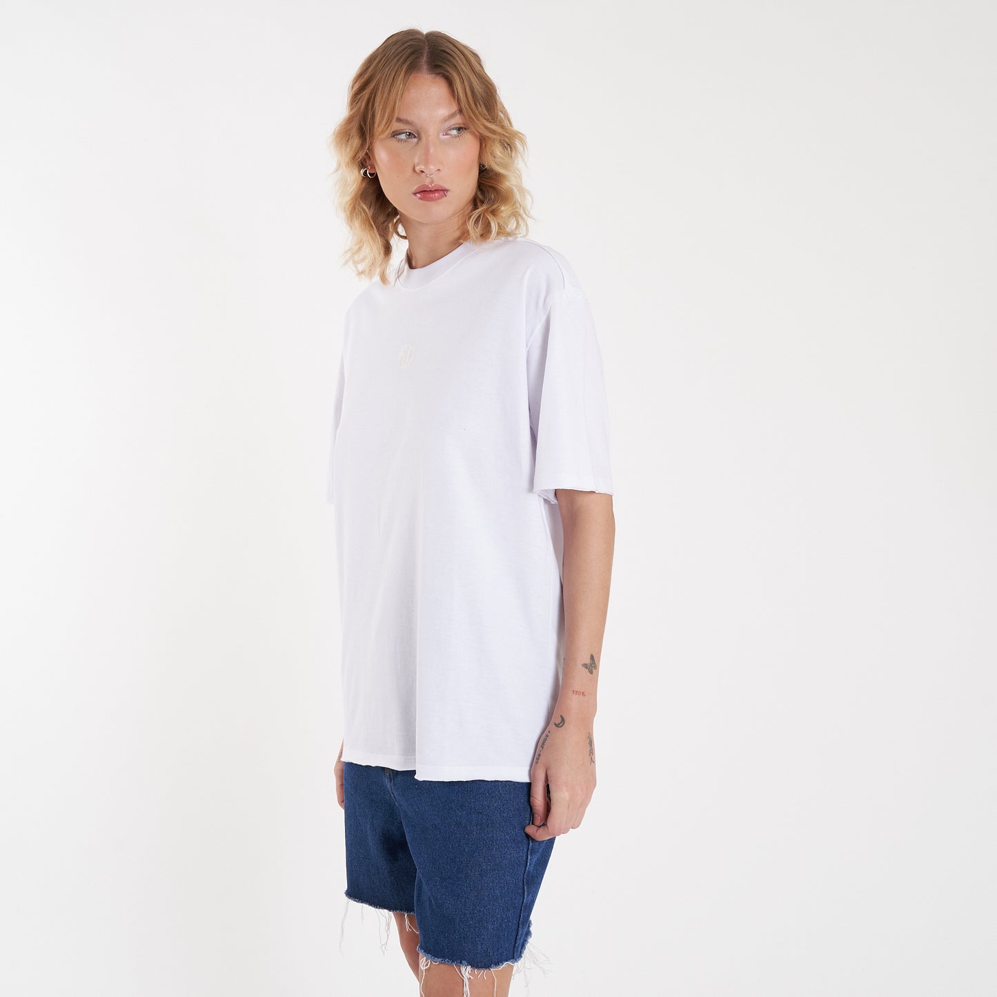 Remera Hall White