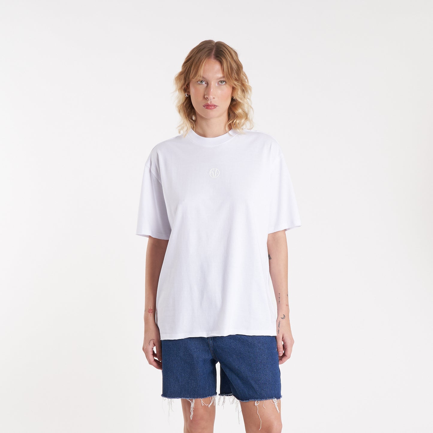 Remera Hall White