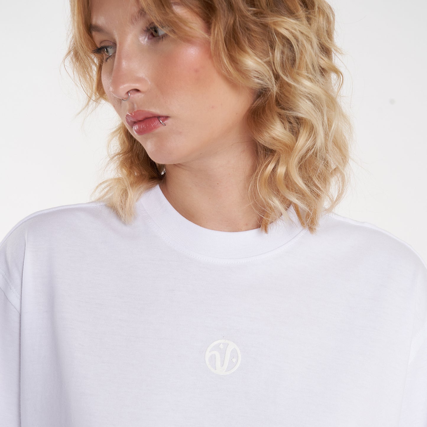 Remera Hall White