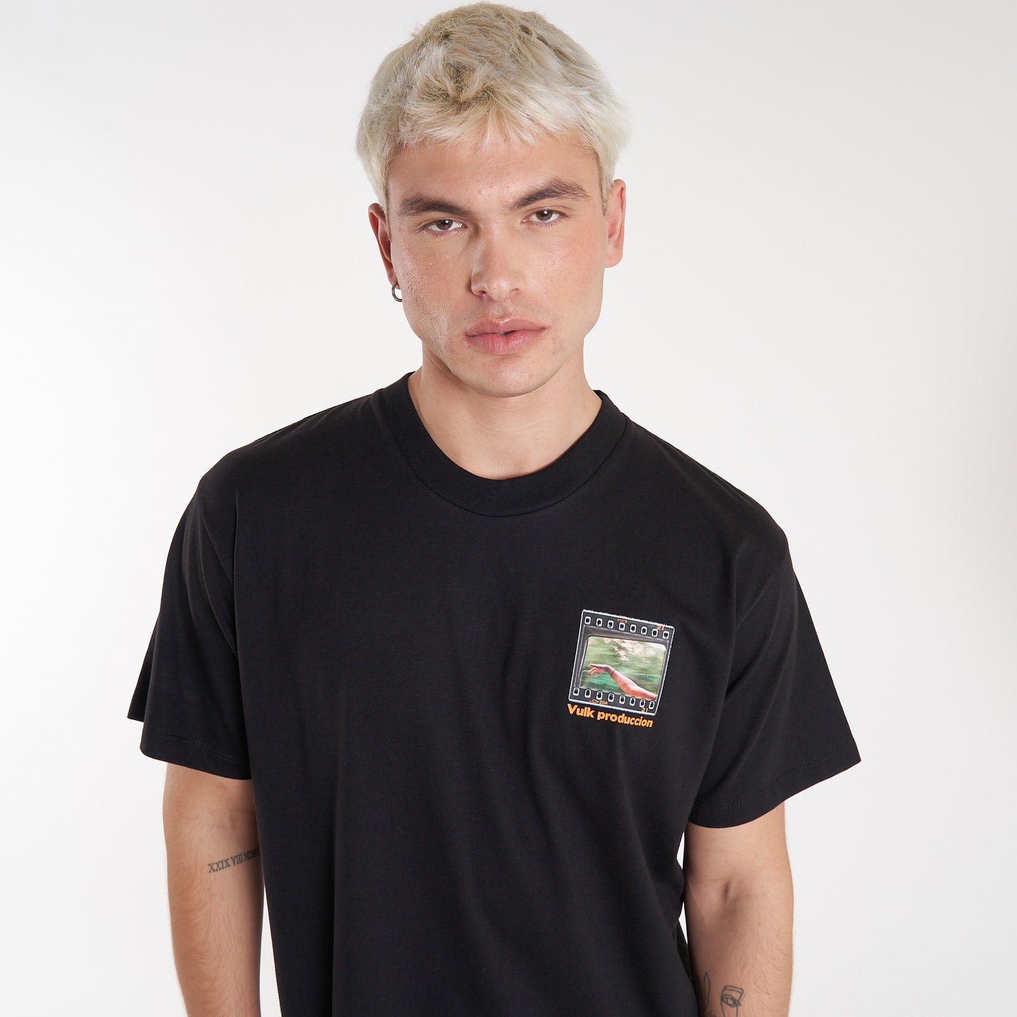 Remera Film Black