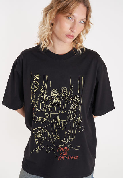 Remera Strangers Black