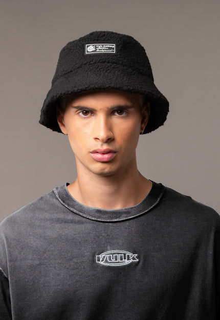 Remera Gotie Off Black
