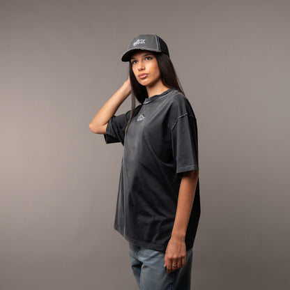 Remera Gotie Off Black