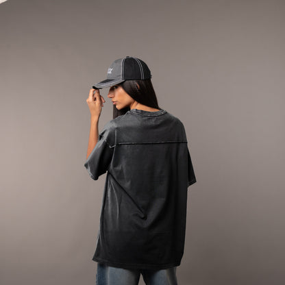 Remera Gotie Off Black