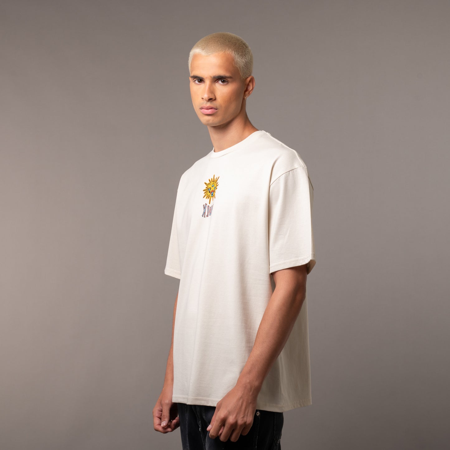 Remera Neon Pill Cream