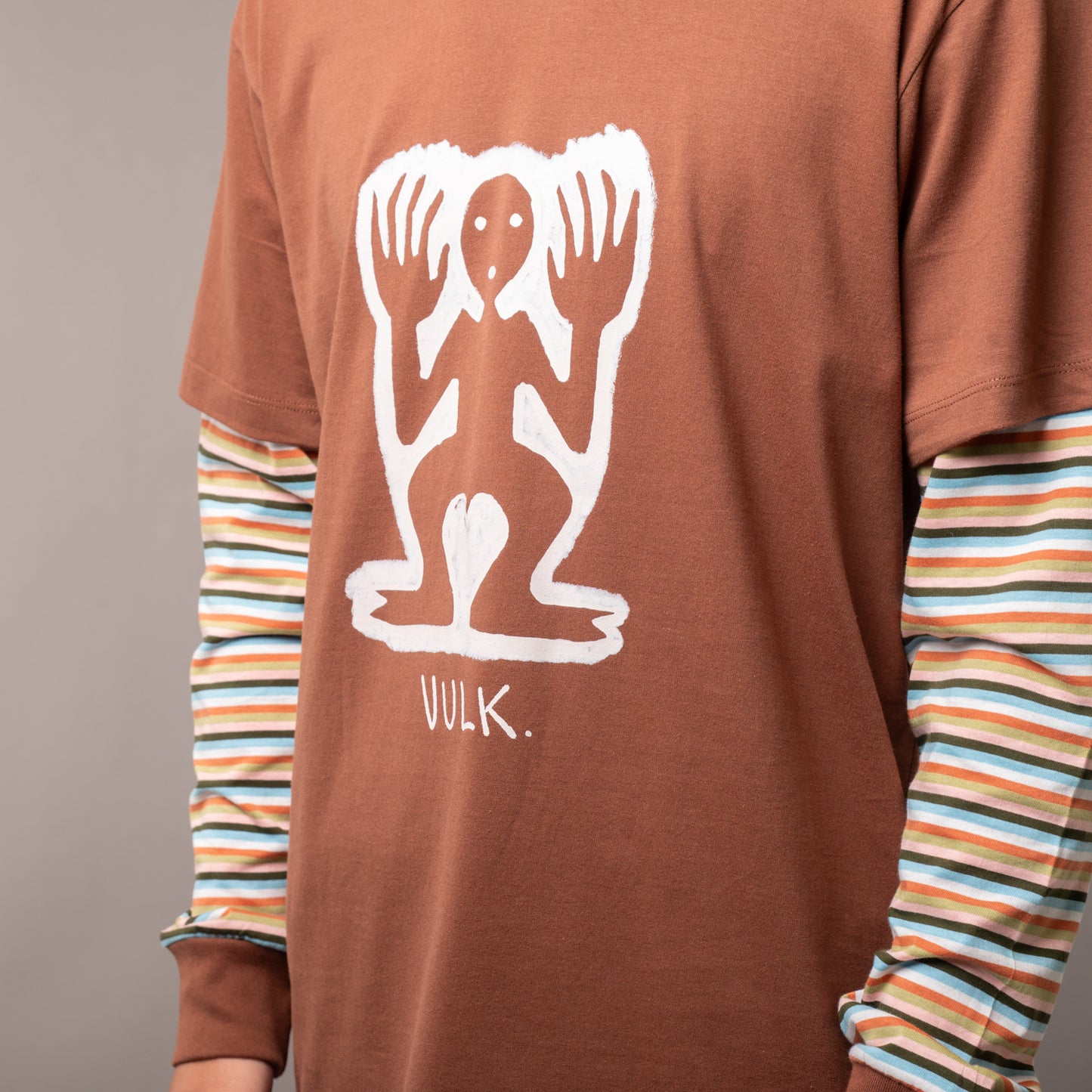 Remera Vulk Trapped Brown