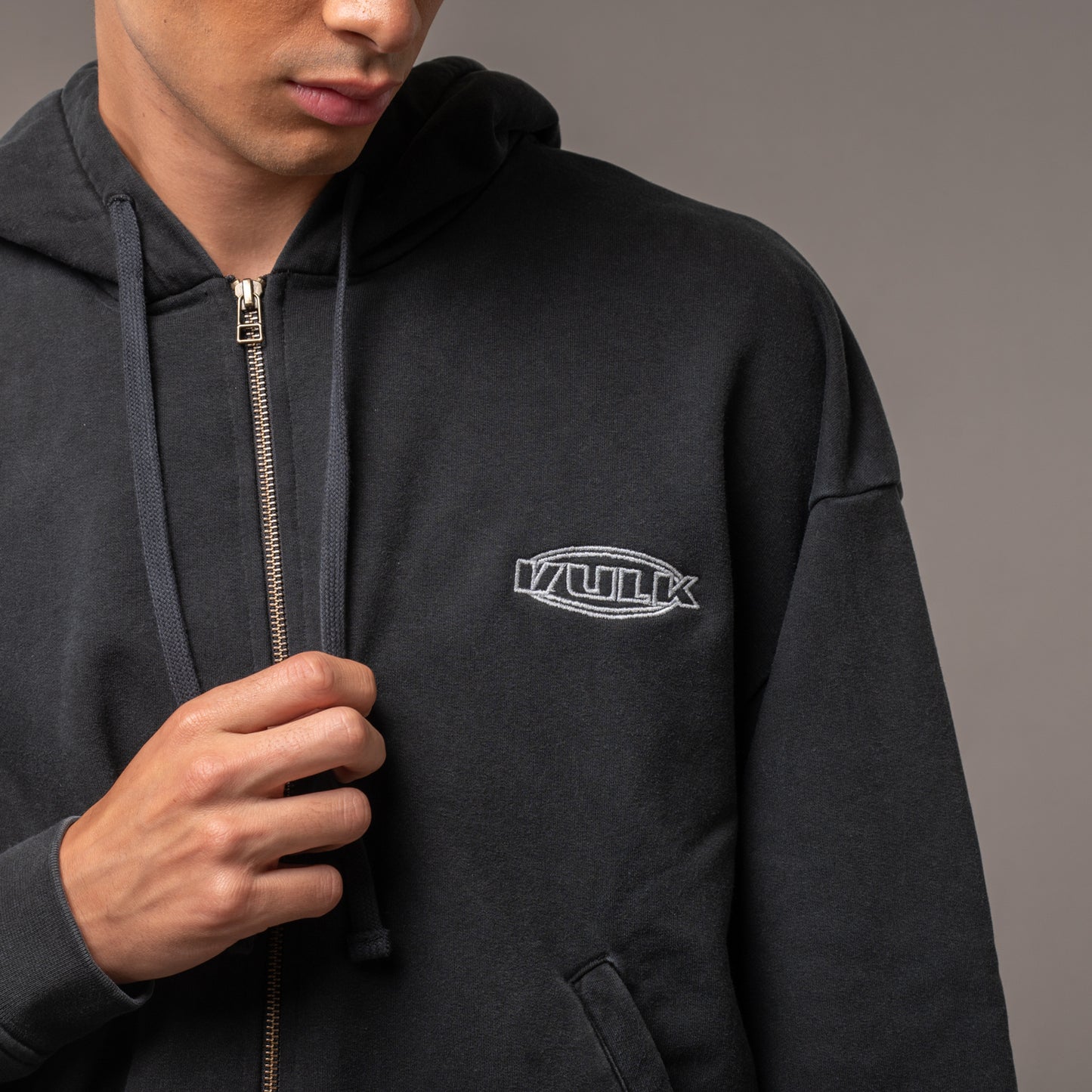 Campera Canguro Gotie Off Black