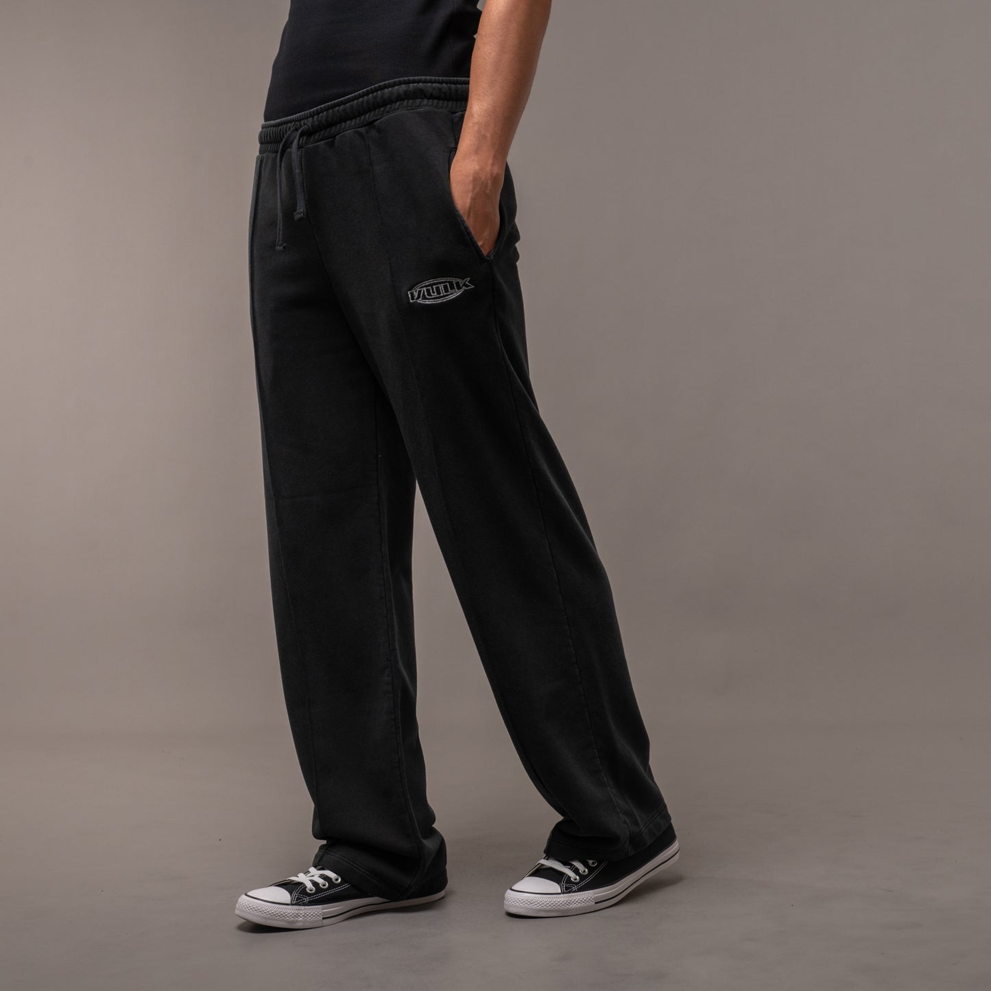 Jogging Gotie Off Black