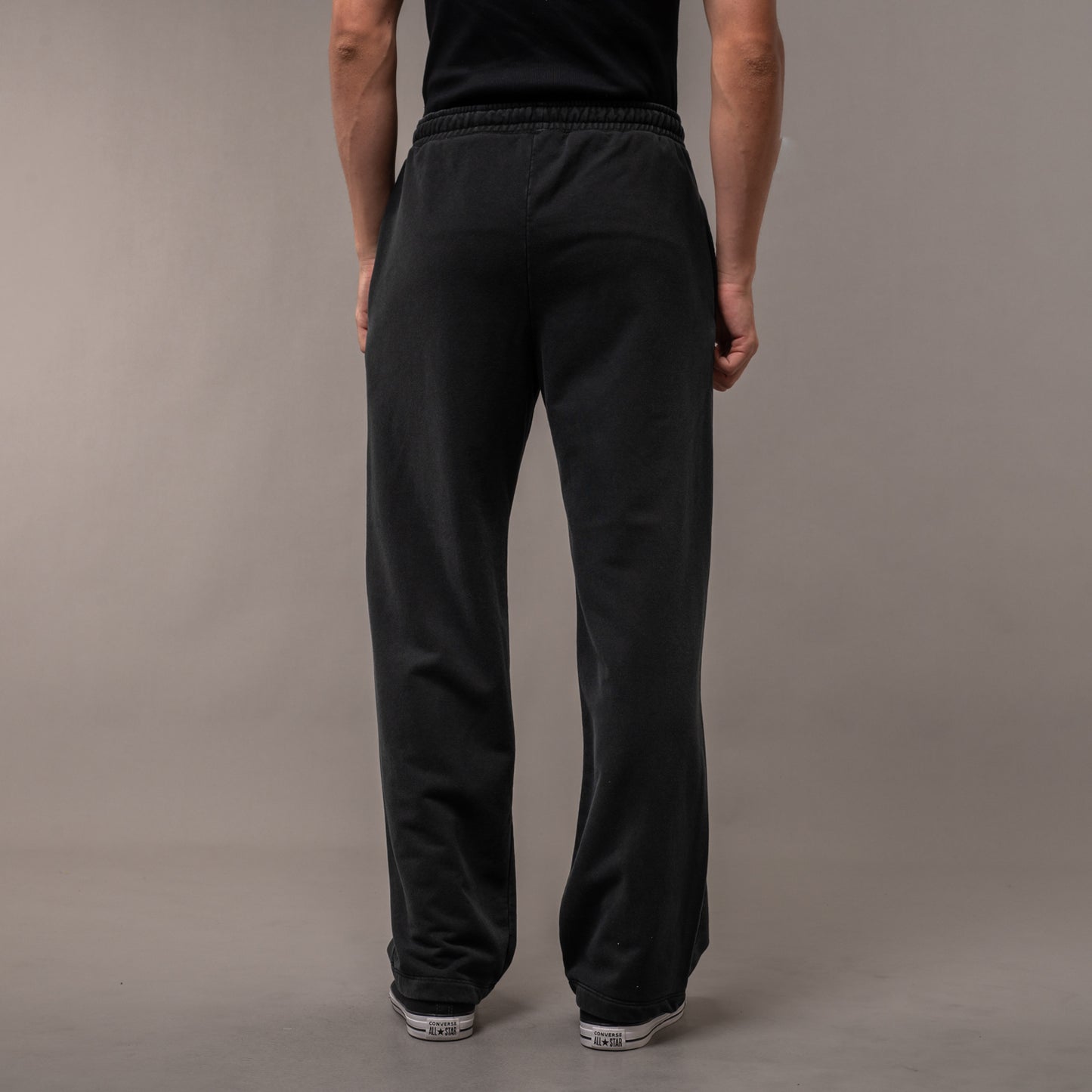 Jogging Gotie Off Black