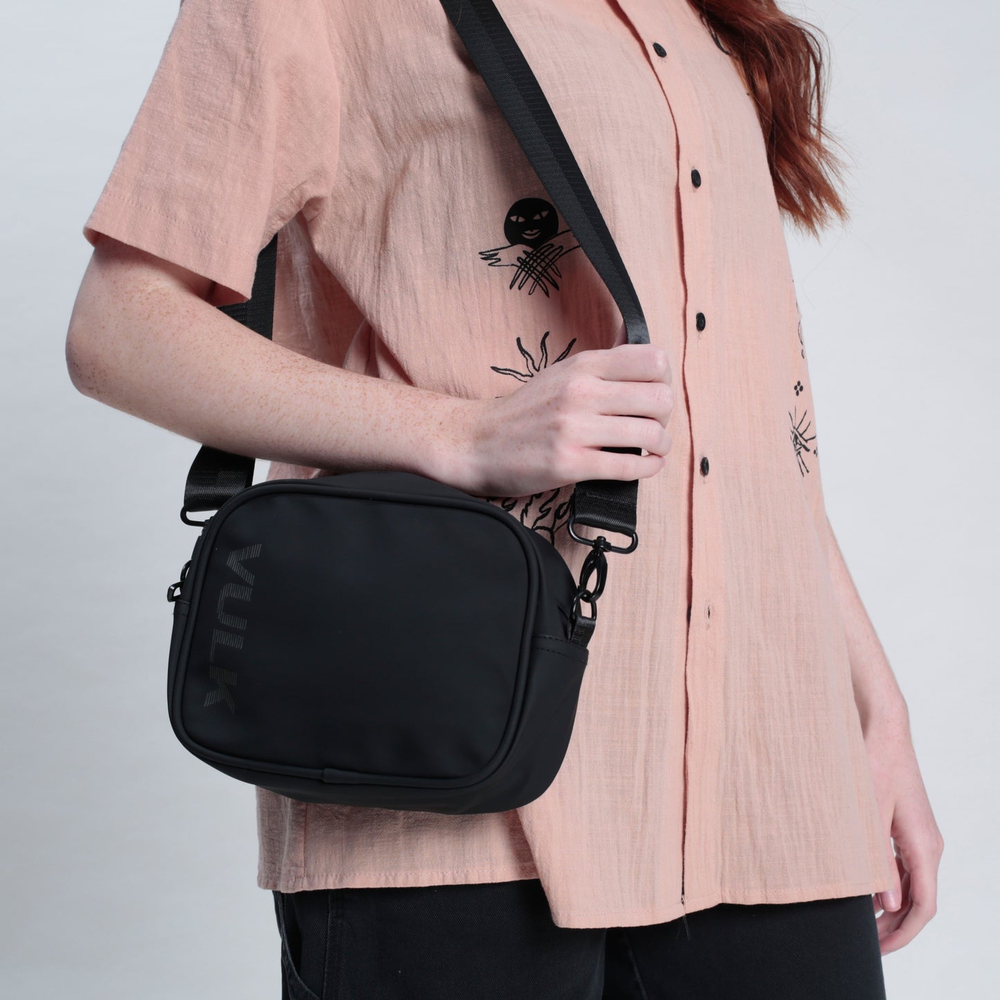 BAG NEAT SHOULDER BLACK