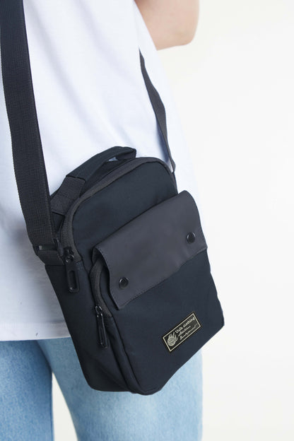 Lauren Shoulder Black